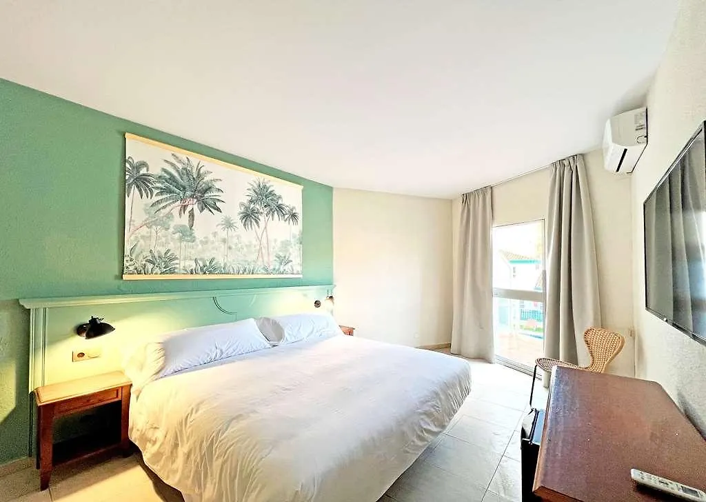 Moon Dreams Fuengirola Hotel
